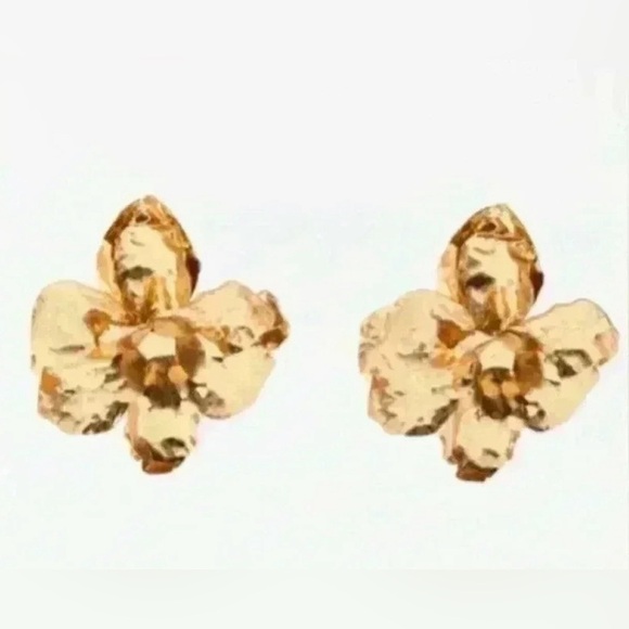 Zara flower gold earrings new 🔥🔥🔥✨✨✨ - Picture 2 of 3